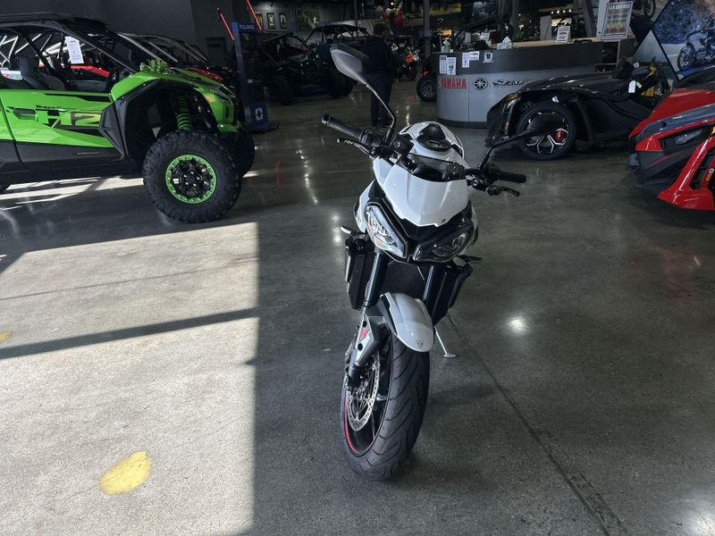 Used 2024 Triumph STREET TRIPLE 675 R Image 15