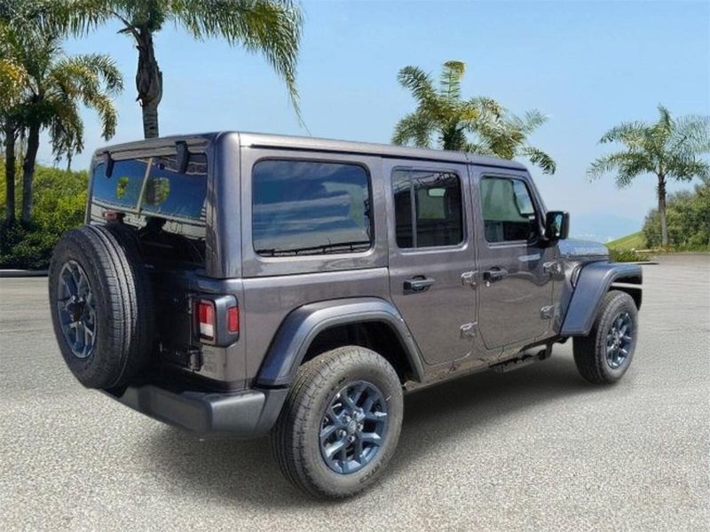 New 2026 Jeep Wrangler 4-door 85th Anniversary Edition