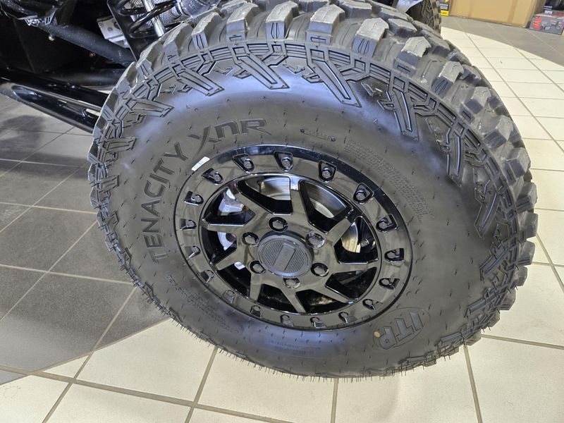 NEW 2026 CAN-AM MAVERICK R X RS 999T DCT Image 25