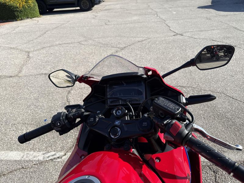 Used 2025 Honda CBR500R Image 13