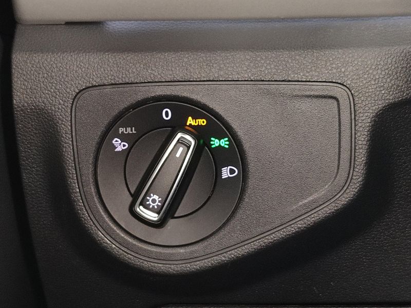 Used 2023 Volkswagen Atlas Cross Sport V6 SEL AWD w/Sunroof/NavImage 30