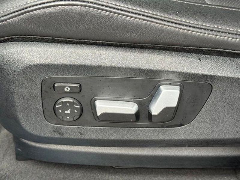 Used 2024 BMW X5 xDrive40iImage 21