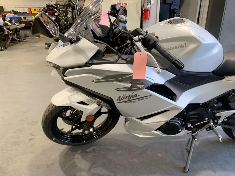 New 2025 Kawasaki NINJA 500 Image 10