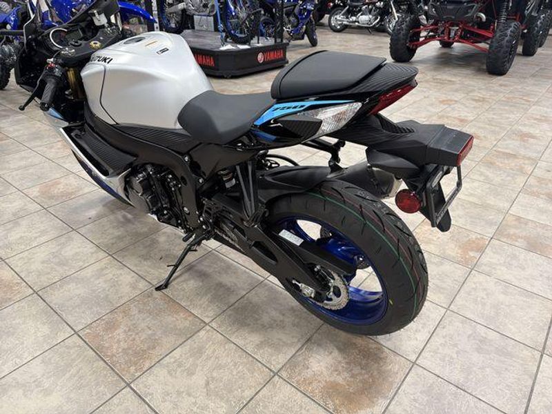 New 2026 Suzuki GSX-R750 Image 14