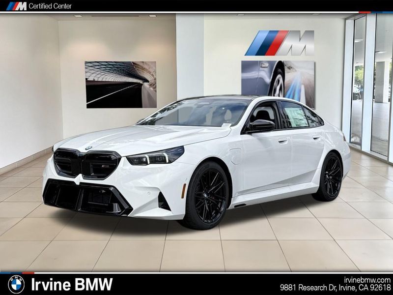 2025 BMW M5 BaseImage 1