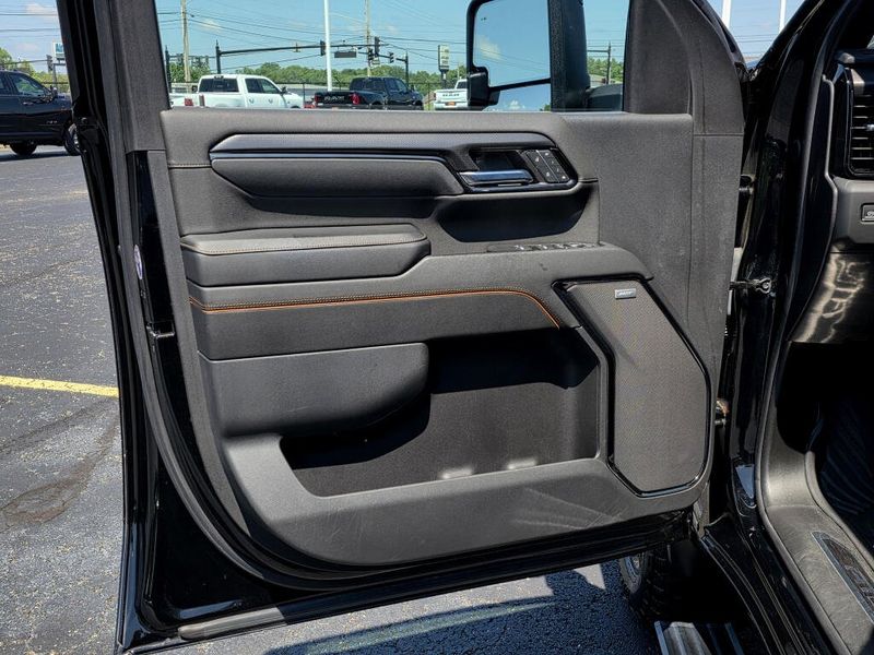 Used 2024 GMC Sierra 2500HD AT4