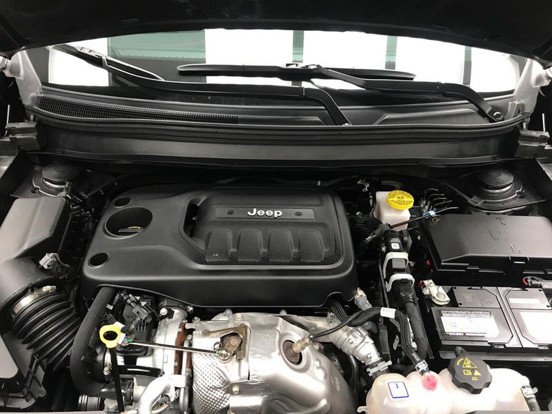 2023 Jeep Cherokee TrailhawkImage 28