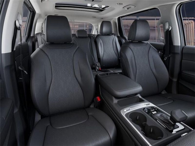 2025 Kia Carnival SXImage 15