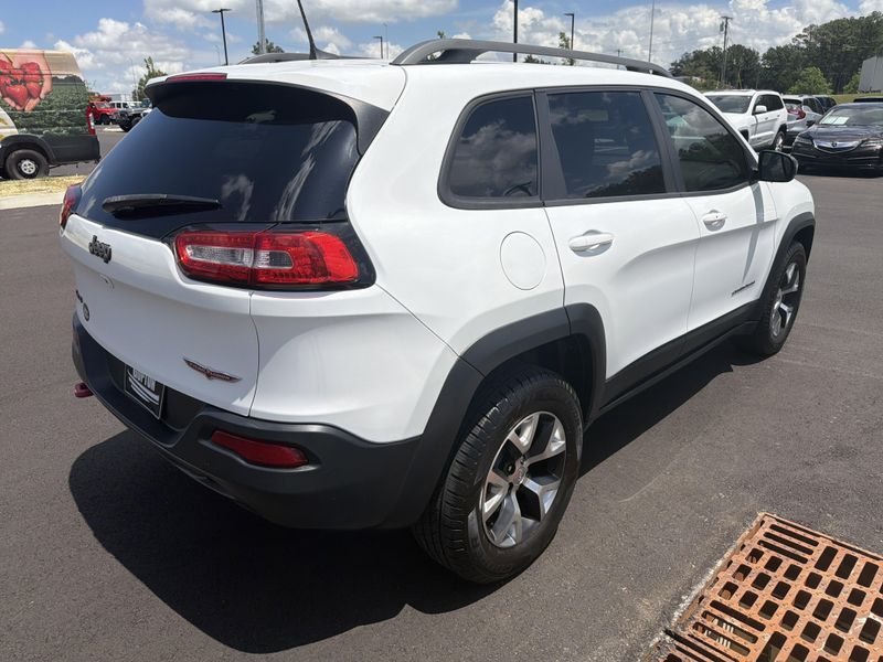 Used 2016 Jeep Cherokee TrailhawkImage 9