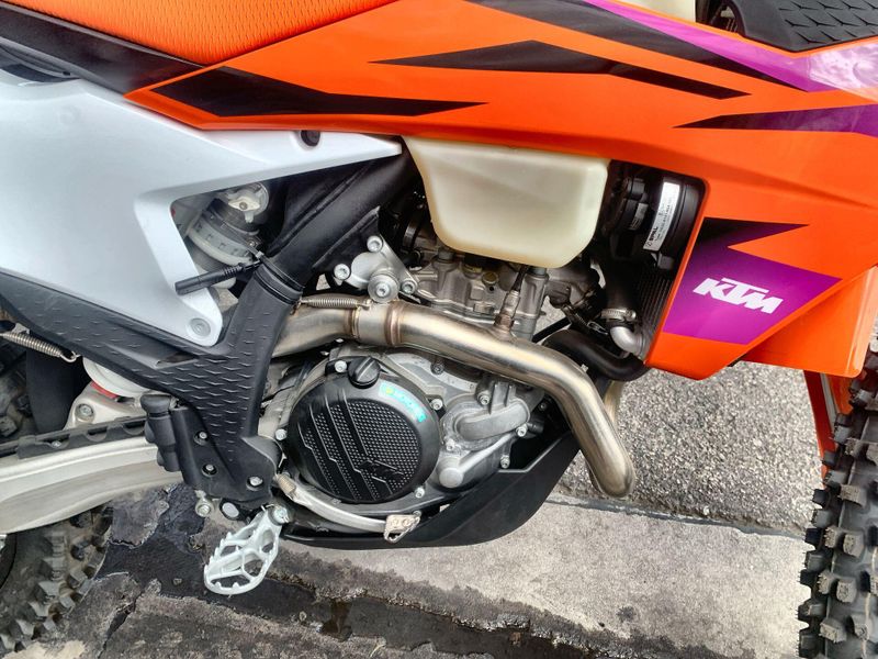 New 2024 KTM 500 XW-F Image 25