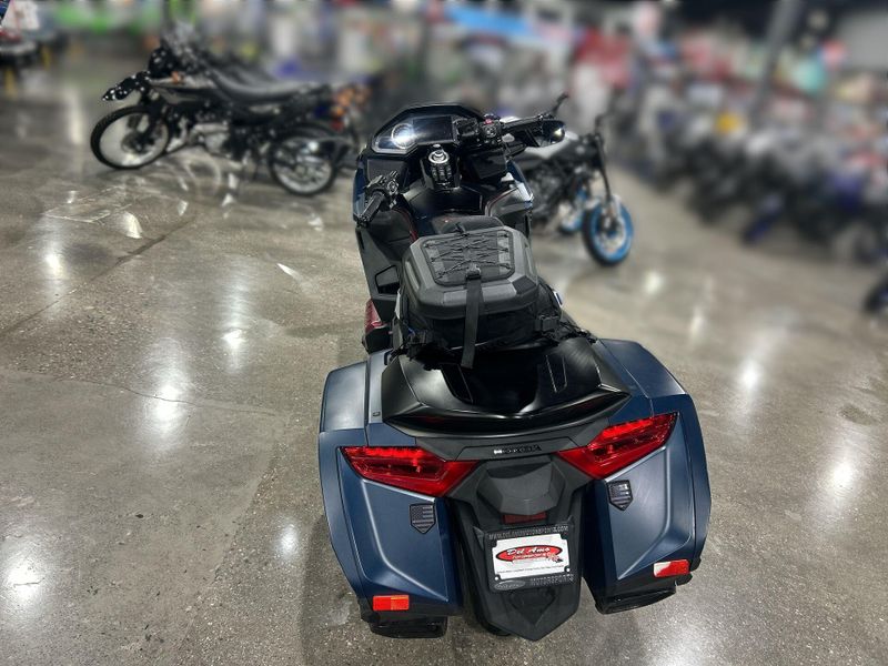 Used 2022 Honda Goldwing Image 14