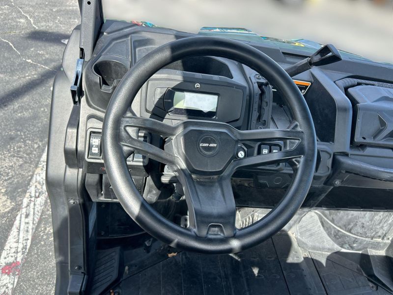 Used 2023 Can-Am DEFENDER DPS HD7 Image 24