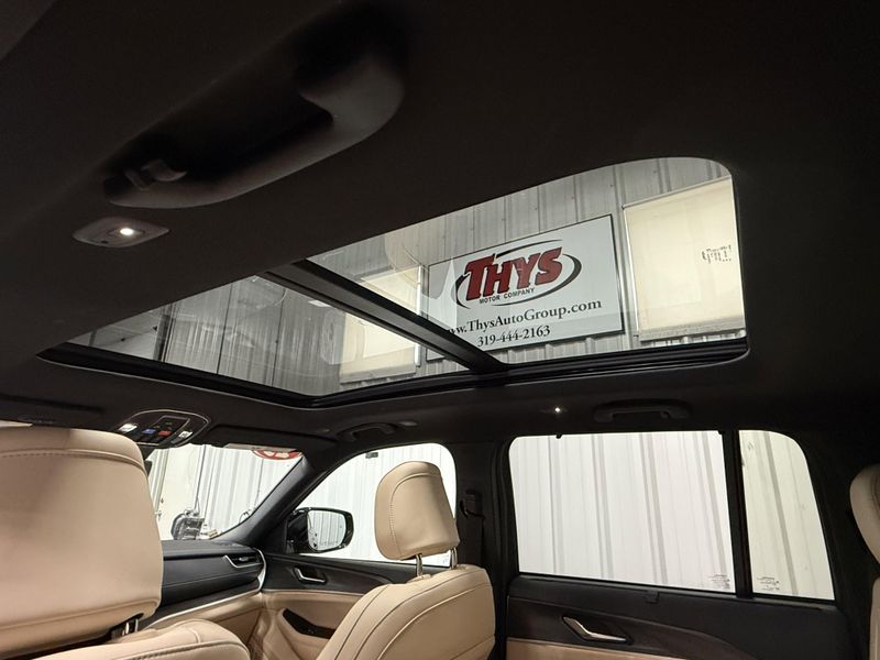 New 2025 Jeep Grand Cherokee Limited 4x4Image 29