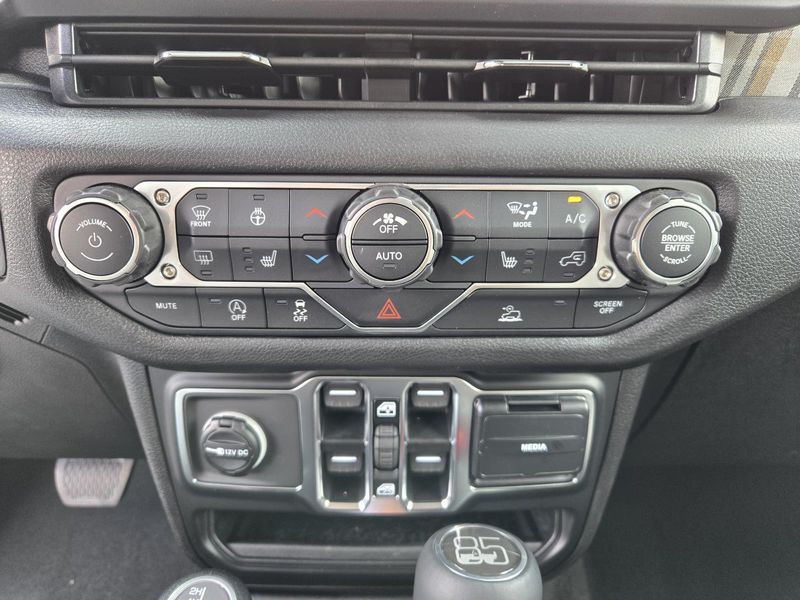 New 2026 Jeep Wrangler 4-door 85th Anniversary Edition