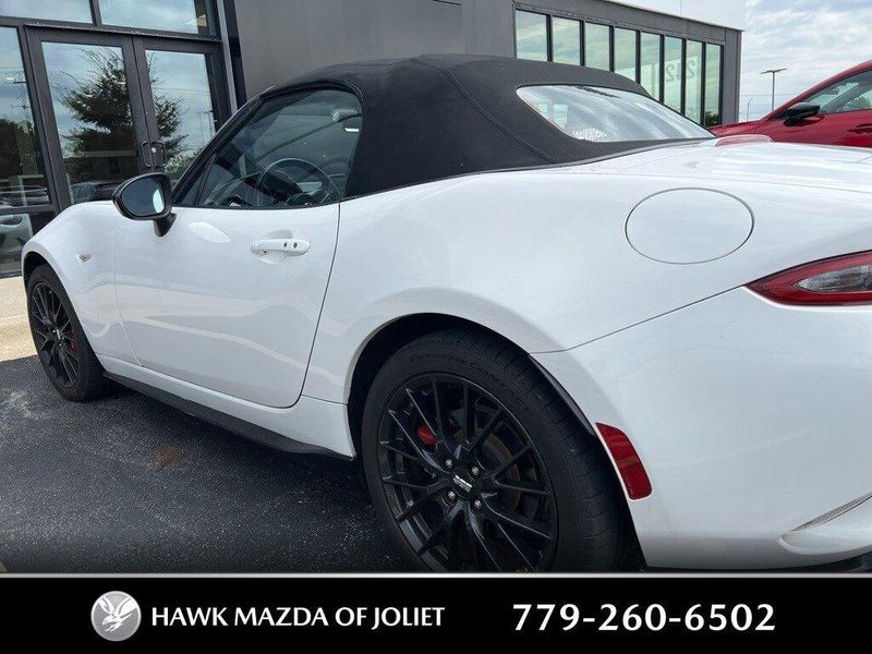 2019 Mazda MX-5 Miata Miata photo 2