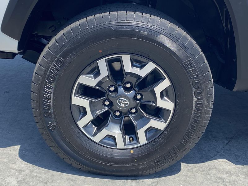 Used 2022 Toyota Tacoma TRD Off-RoadImage 8