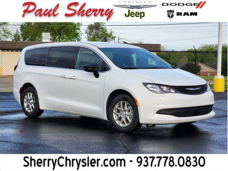 New 2026 Chrysler Voyager Lx