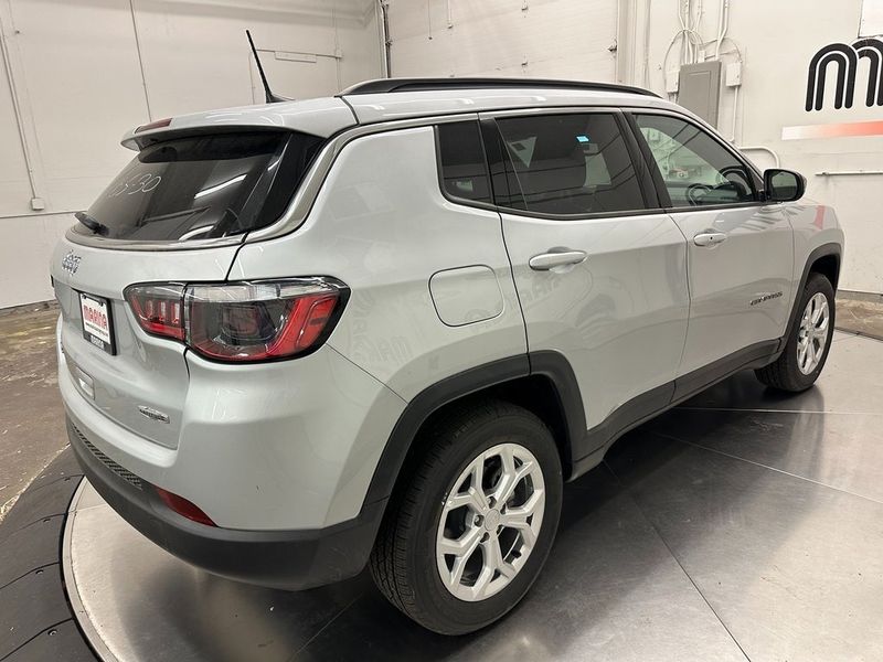 2024 Jeep Compass Latitude 4x4Image 10