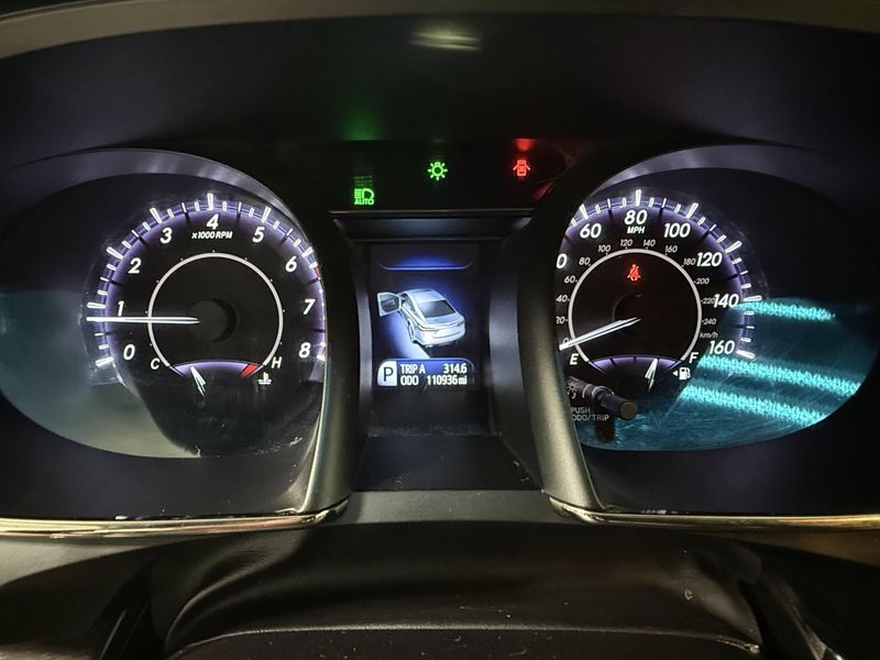 Used 2018 Toyota Avalon LimitedImage 27
