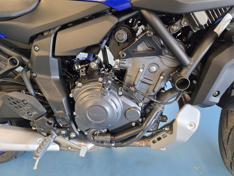 2025 Yamaha MT07 TEAM BLUE Image 11