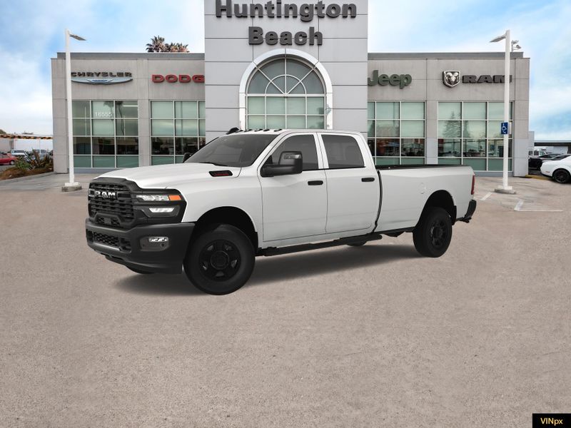 2025 RAM 3500 Tradesman Crew Cab 4x4 Long BoxImage 2