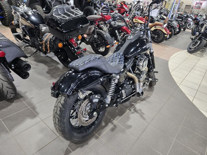 USED 2016 HARLEY DYNA STREET BOB Image 5