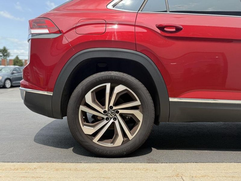 2023 Volkswagen Atlas Cross Sport 3.6L V6 SELImage 11