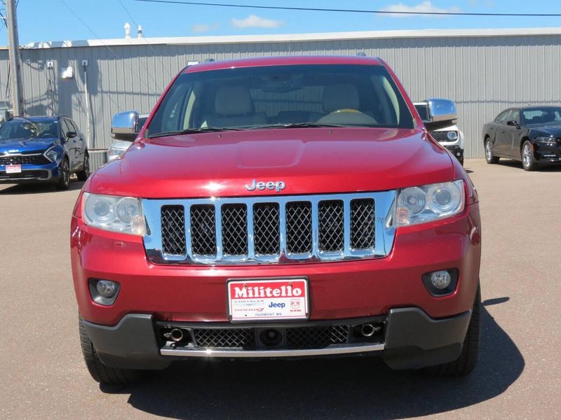 Used 2012 Jeep Grand Cherokee Overland 4x4 4dr SUVImage 7