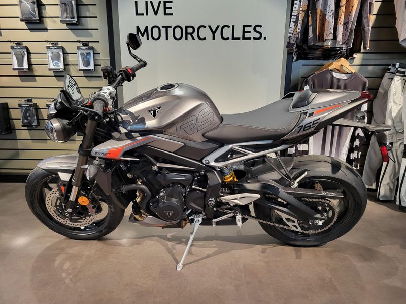 2025 Triumph STREET TRIPLE RS 