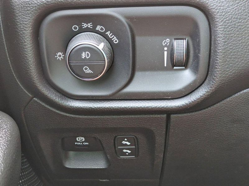 Used 2022 RAM 1500 Big HornImage 30