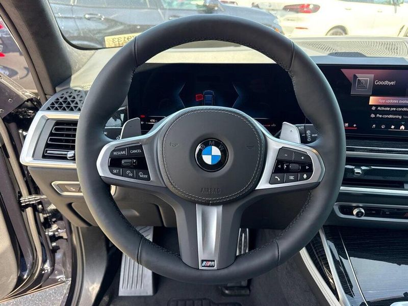 New 2027 BMW X7 xDrive40iImage 21