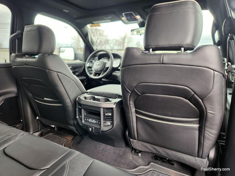 New 2026 RAM 1500 Limited Crew Cab 4x4 5'7' Box