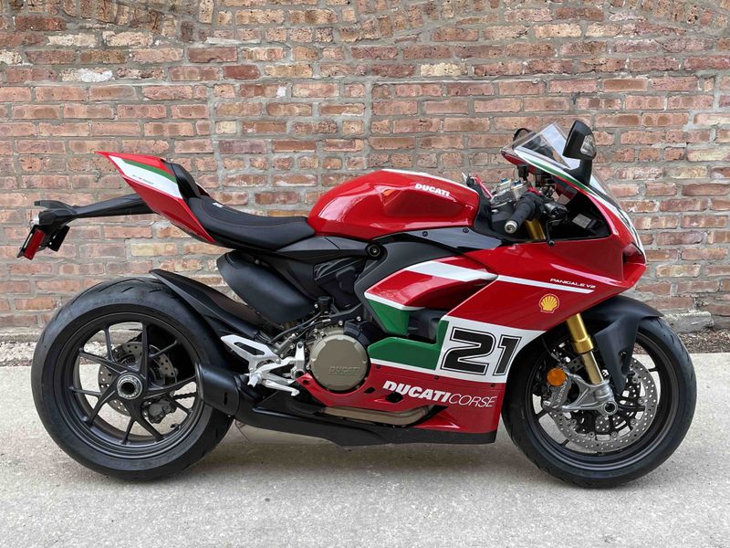 2023 Ducati Panigale V2 Bayliss 1st Championship 20th AnniversaryImage 1