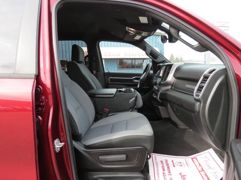 Used 2023 RAM 1500 Big Horn 4x4 4dr Crew Cab 5.6 ft. SB PickupImage 25