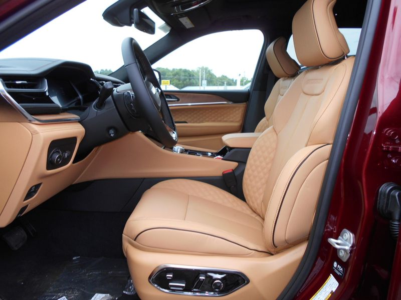 2025 Jeep Grand Cherokee L Image 5