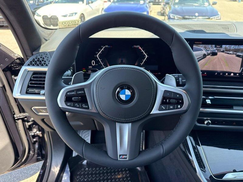 New 2027 BMW X7 xDrive40iImage 21
