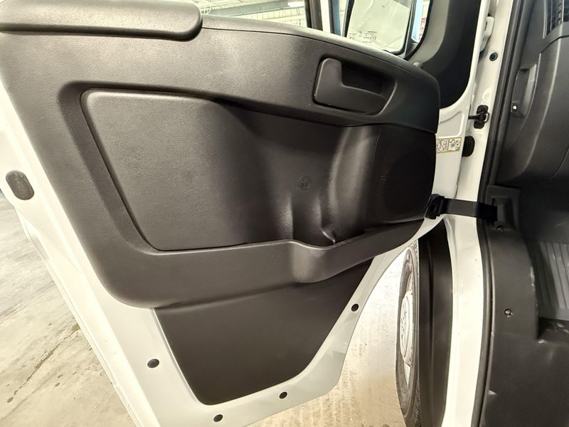 Used 2025 RAM ProMaster 2500 TradesmanImage 17