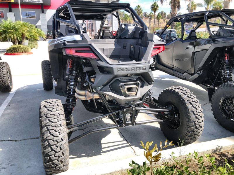 New 2026 Polaris RZR PRO R 4 ULTIMATE Image 15
