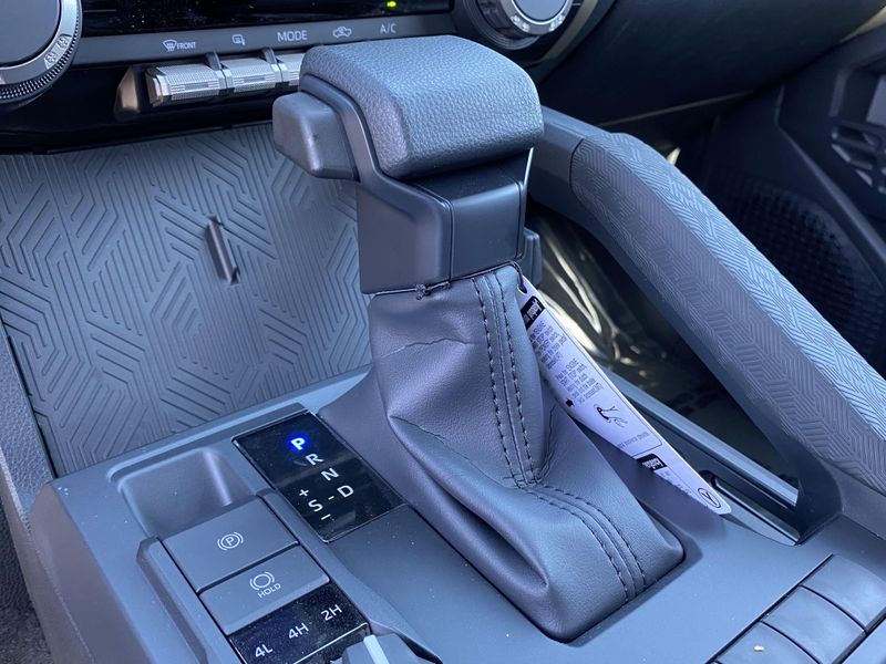 2025 Toyota Tacoma SR5Image 19