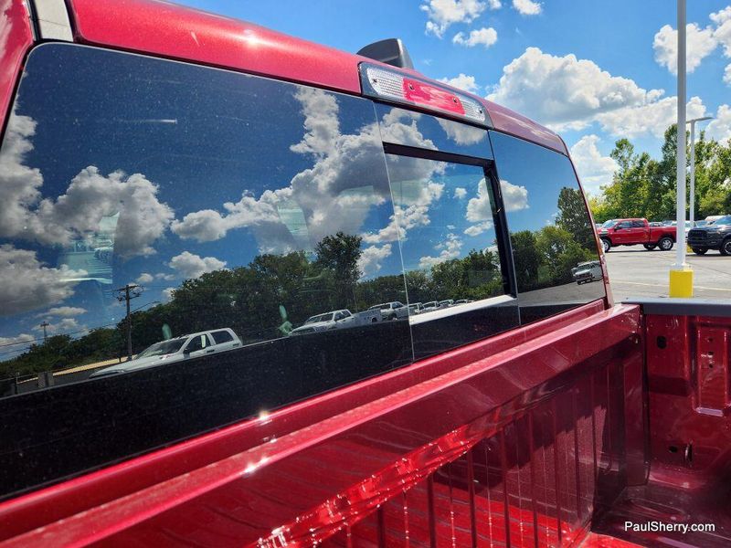 New 2026 RAM 1500 Laramie Crew Cab 4x4 5'7' Box