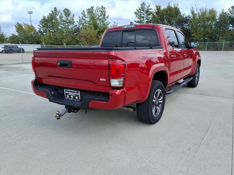 Used 2016 Toyota Tacoma TRD SportImage 13