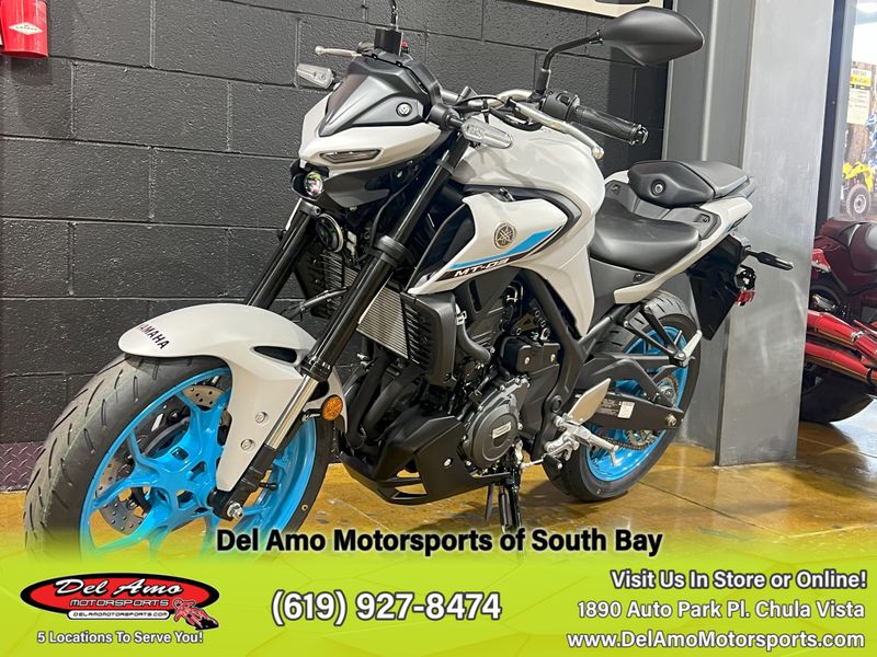 2025 Yamaha MT-03 Image 3