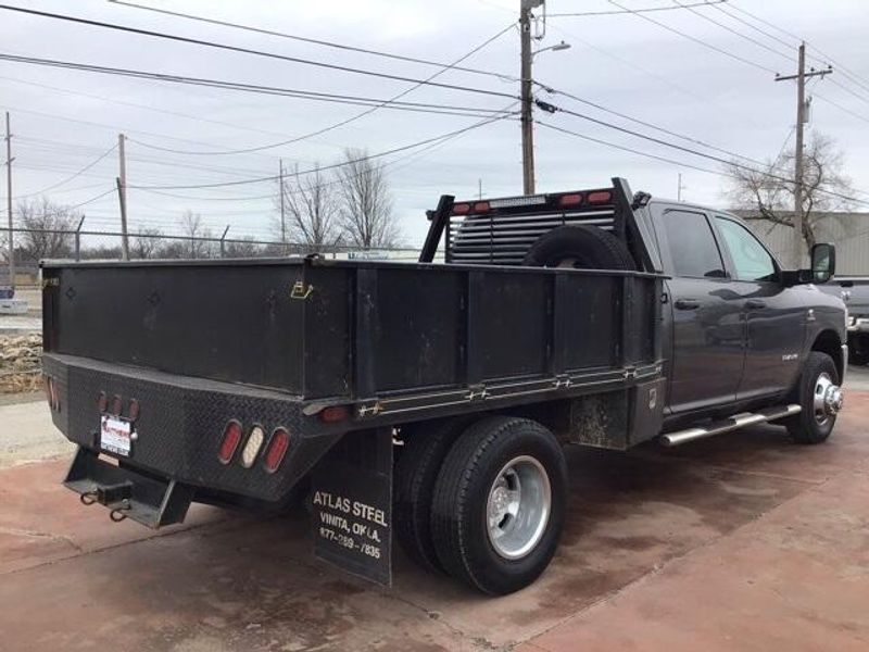 2021 RAM 3500 Chassis TradesmanImage 8