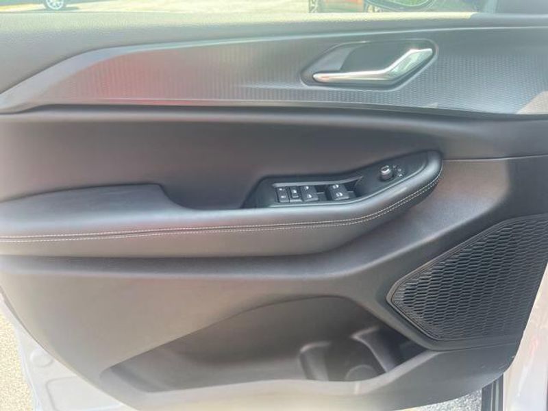 2025 Jeep Grand Cherokee L Altitude X 4x4