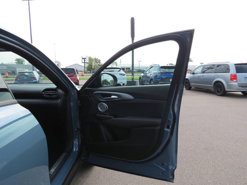 Used 2023 Dodge Hornet GT Plus AWD 4dr CrossoverImage 39