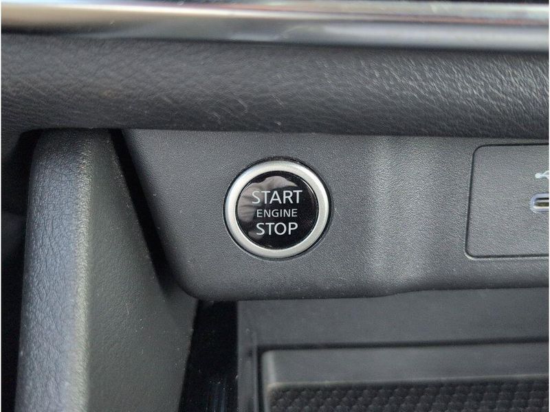 Used 2023 Nissan Rogue SImage 18