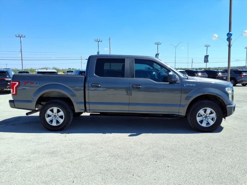 2016 Ford F-150 XL photo 2