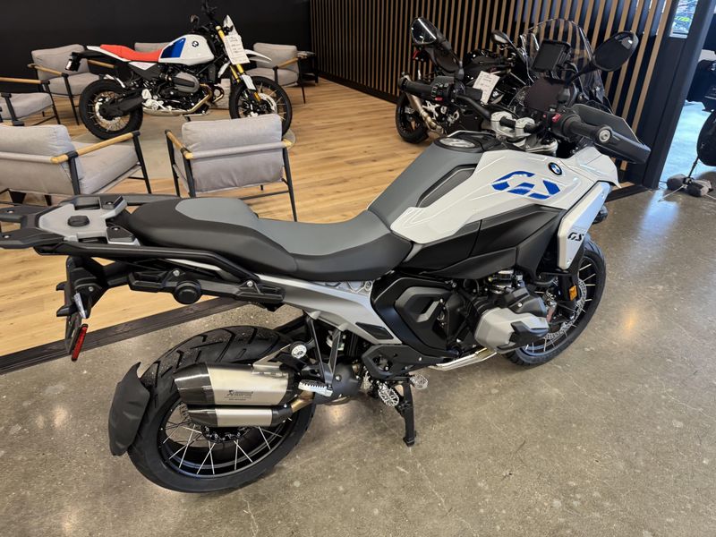 2025 BMW R 1300 GS - LIGHT WHITE 
