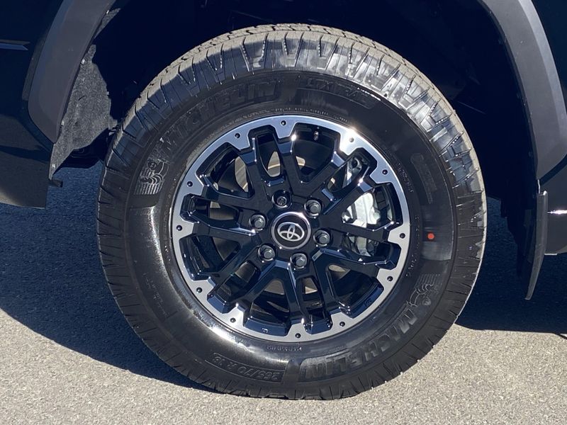 New 2026 Toyota Tundra SR5Image 8
