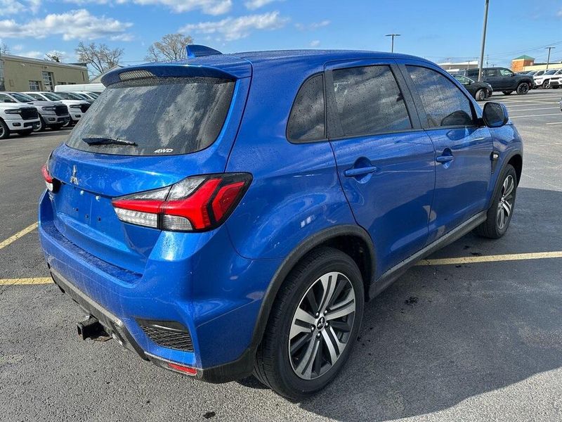 2021 Mitsubishi Outlander Sport 2.0 LEImage 12
